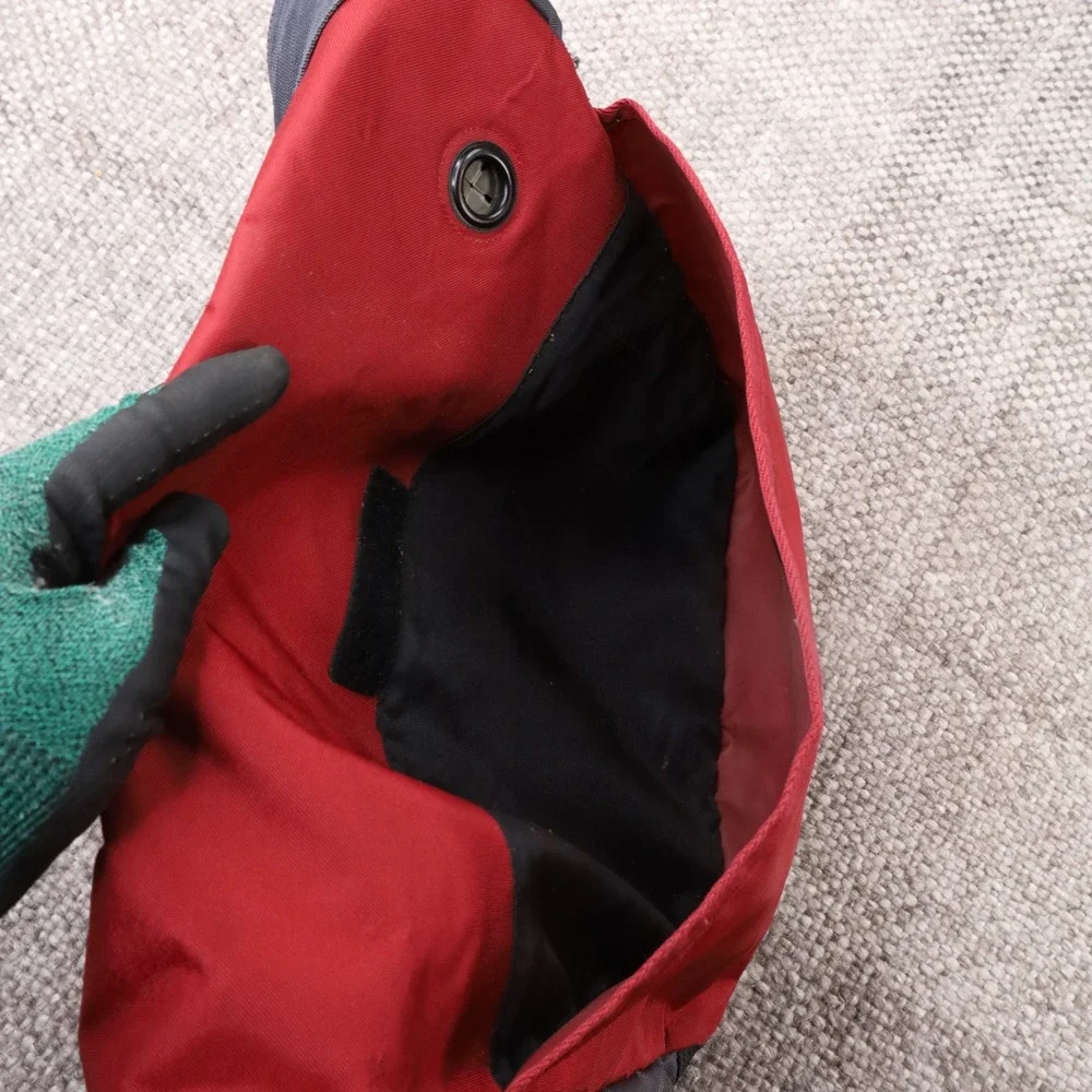 Y2K Old Navy Messenger Bag Unisex OS Red Black Vintage 2003 Techwear Laptop Bag